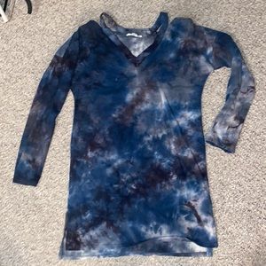 Loveriche tie-die shirt